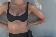 Load image into Gallery viewer, Magnolia top | Black ribb