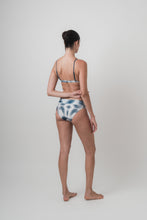Load image into Gallery viewer, Aloe bottom | Blue and white pattern