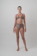 Load image into Gallery viewer, Aloe bottom | Shiny brown
