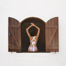 Load image into Gallery viewer, Weyes top | Abstractia Print
