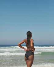 Load image into Gallery viewer, TAYLOR top | Black &amp; Taupe
